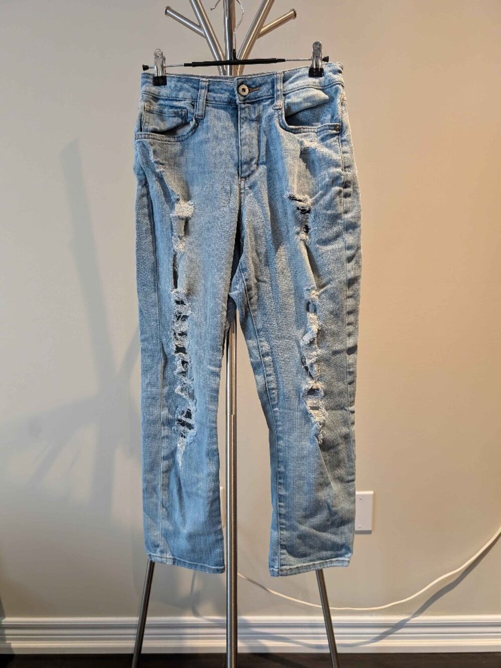 Arizona Jean Co. Distressed Blue Boyfriend fit Jeans